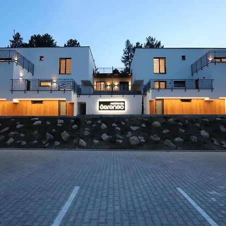 Lakeside Luxury Caroline *